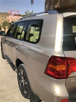 تويوتا لاندكروزر